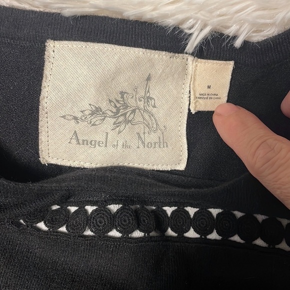 Anthropologie sweater Angel Of The North size Medium - Picture 4 of 6